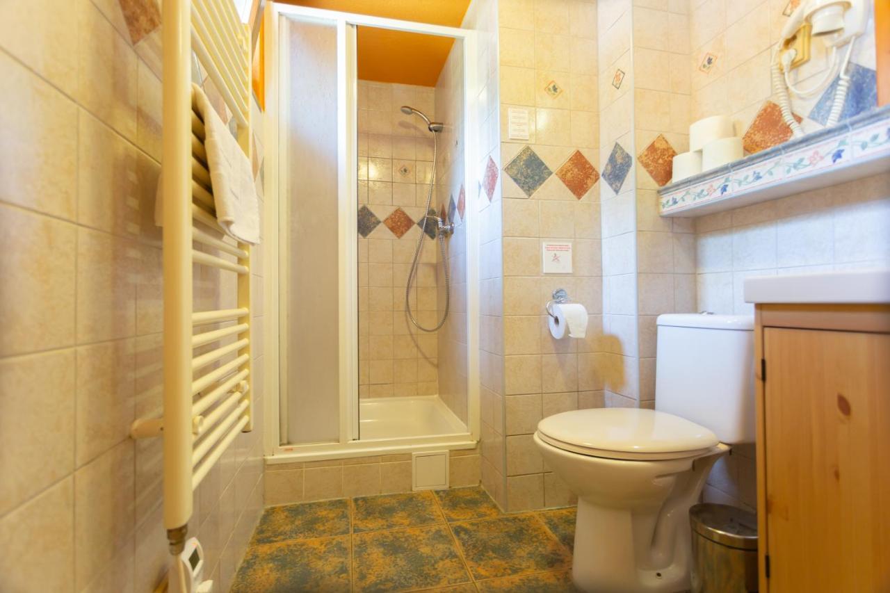 Liptovský Mikuláš Chatka Aqua440 Tatralandia מראה חיצוני תמונה